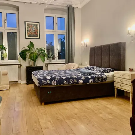 Apartment 3 Bedroom Lux Center Vincent *